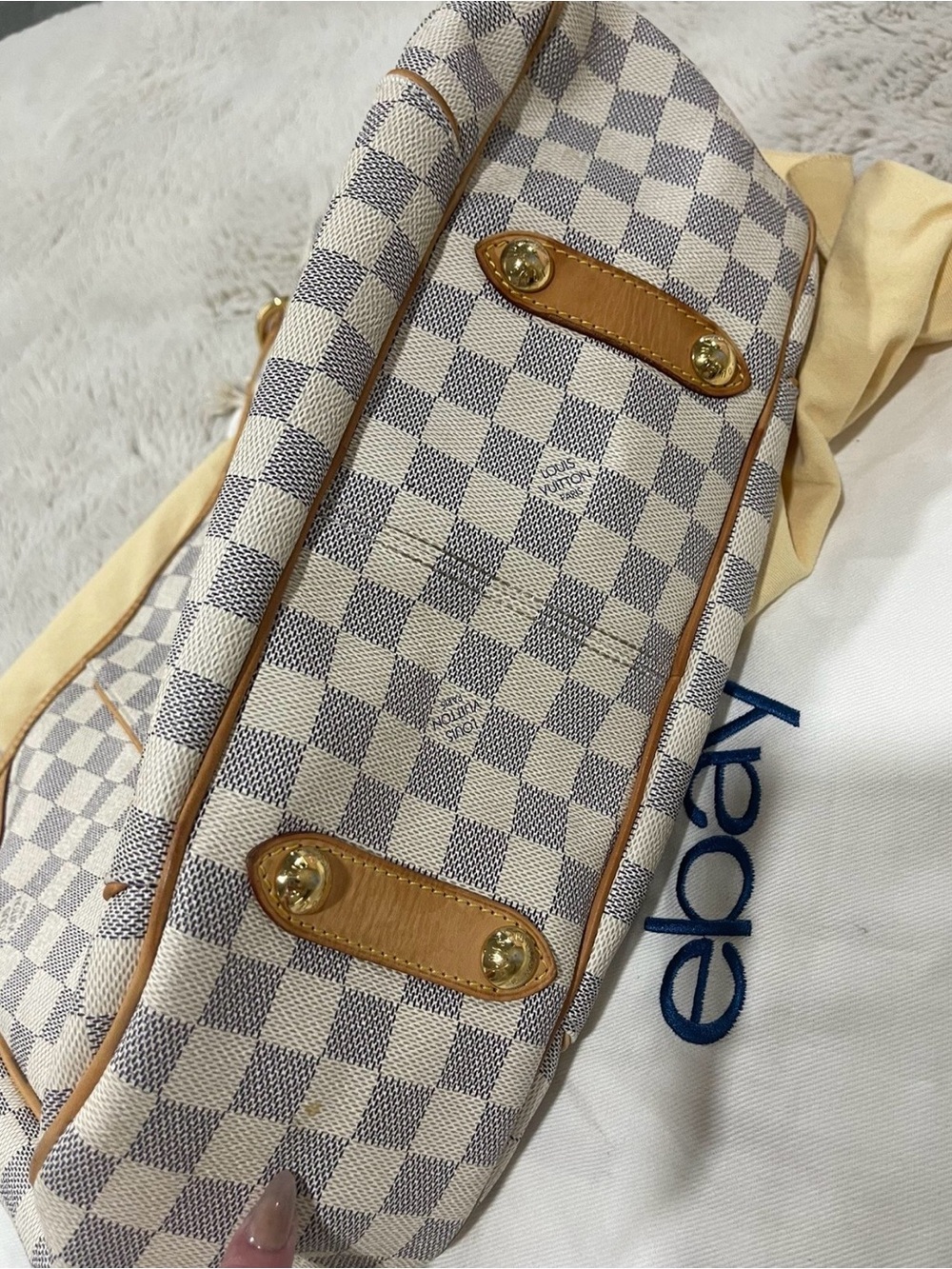 Louis Vuitton Damier Azur Canvas Shoulder Bag with Tan Leather Trim - Picture 3 of 5